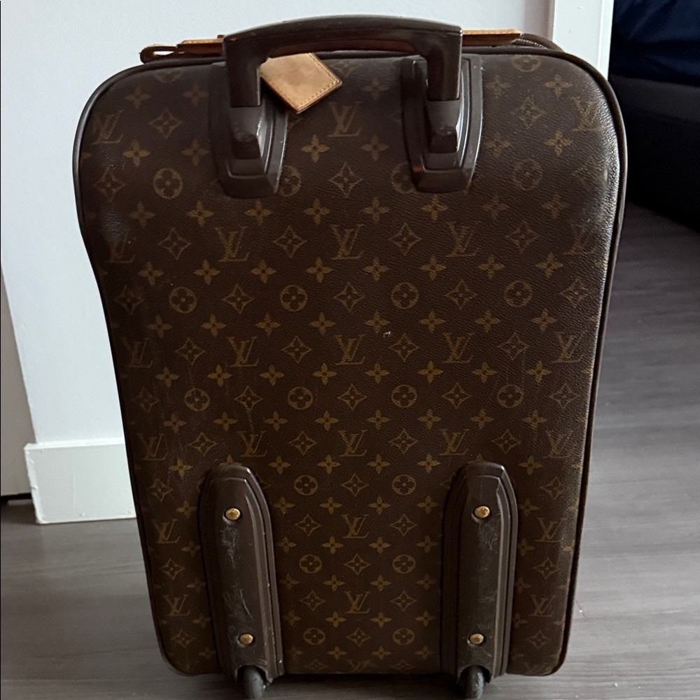 Louis Vuitton Dark Brown Monogram Travel Bag - Picture 2 of 4